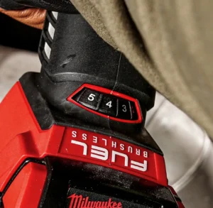 Milwaukee M18 FSAGV125XB-0X Smerigliatrice Angolare 125 Mm a Velocità Variabile Con Interruttore a Slitta E Freno M18 FUEL™ Solo Corpo Macchina - immagine 4