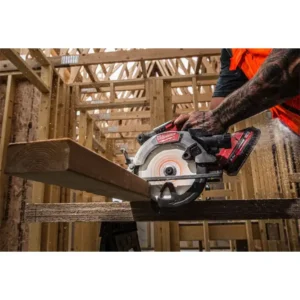 Milwaukee M18 FCS552-OX Sega Circolare Compatta 66 mm Per Legno Con Valigetta Batteria E  Caricabatteria Esclusi  M18™ - immagine 6