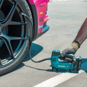 Makita DMP180Z Compressore Portatile A Batteria 18V-8.3m Bar - 121 psi  Batteria E Caricabatteria Esclusi - immagine 2